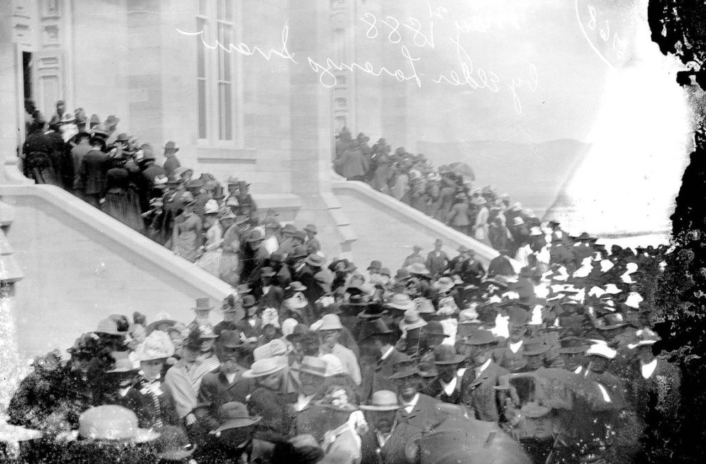 Crowds at the Manti Temple Dedication