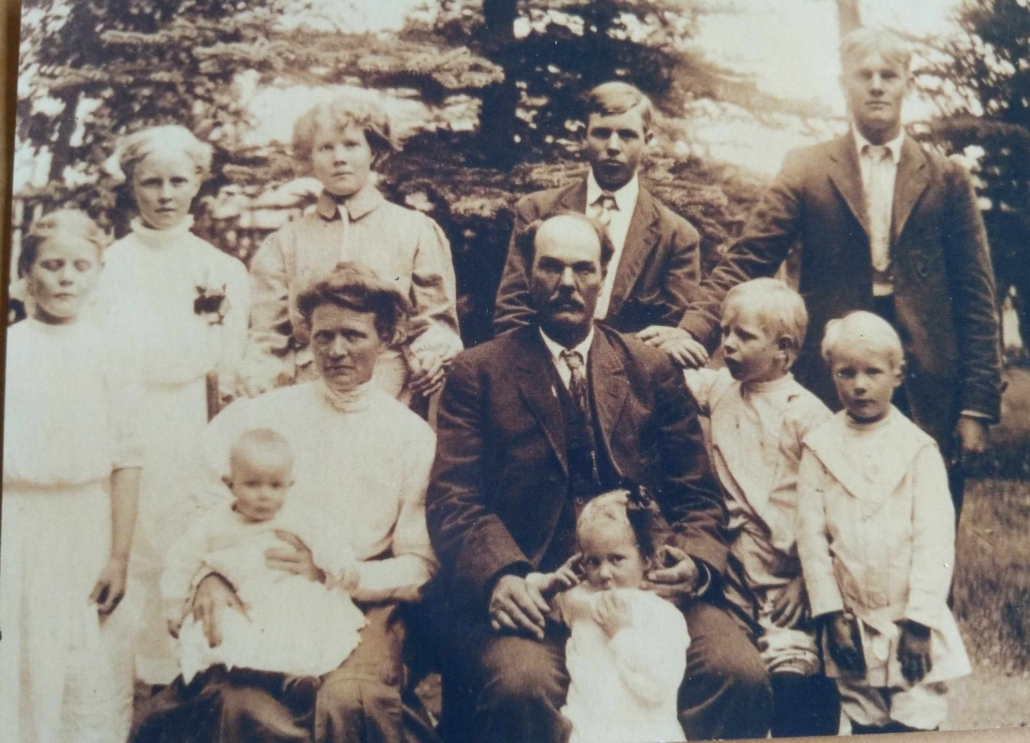 Lewis Burton Westover Family 1913